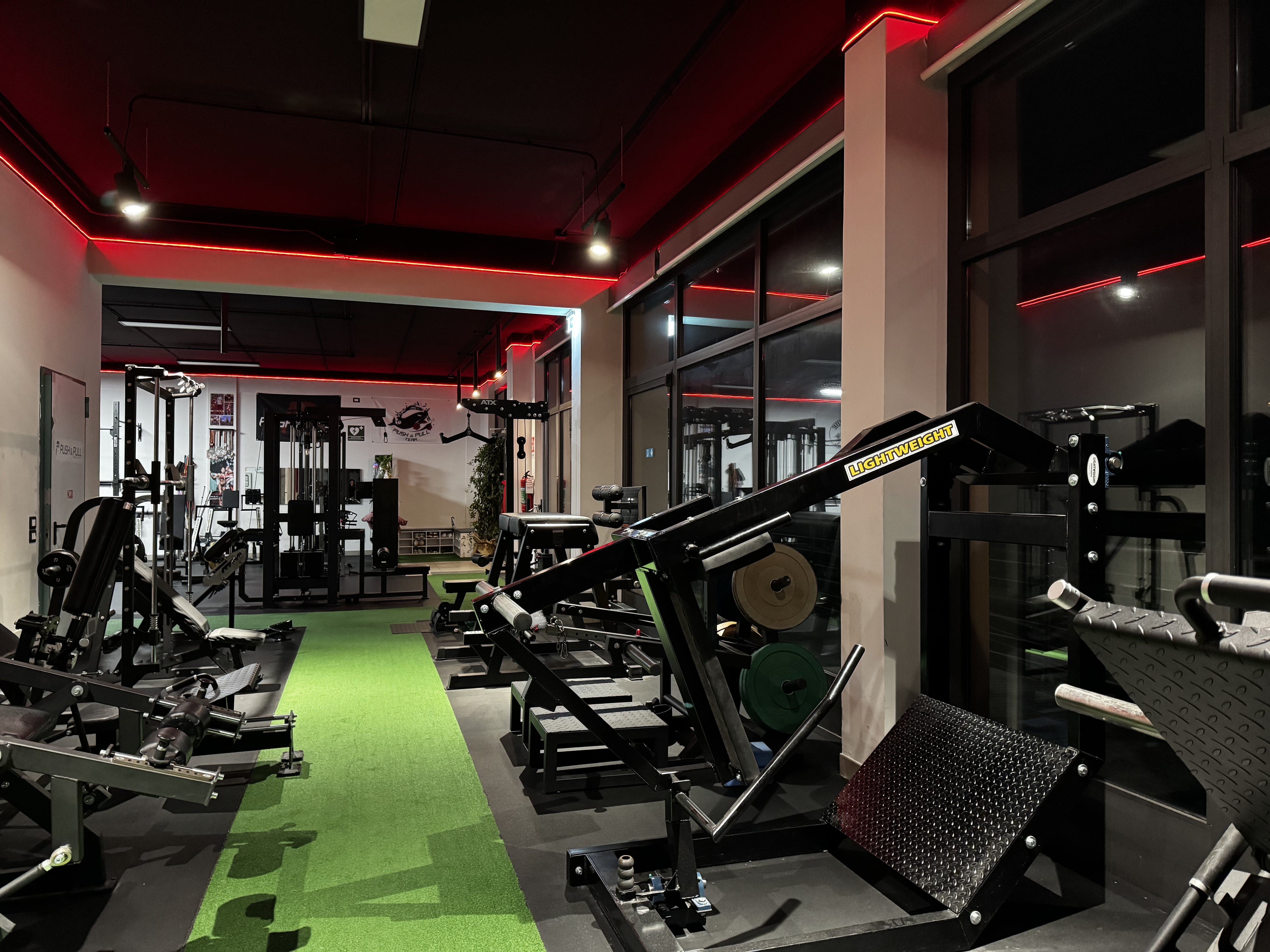 PUSH&PULL - Vista notturna palestra